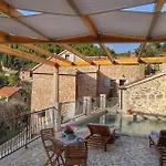 Fulmin * Hvar Town